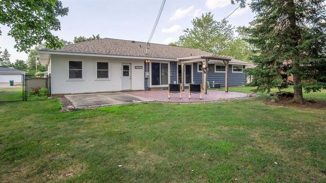 1905 E Lexington Boulevard, Eau Claire, WI 54701