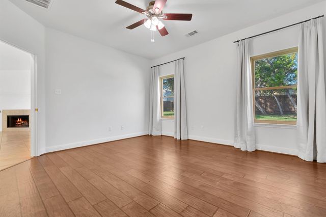 10808 Timber CIR, Dripping Springs, TX 78620