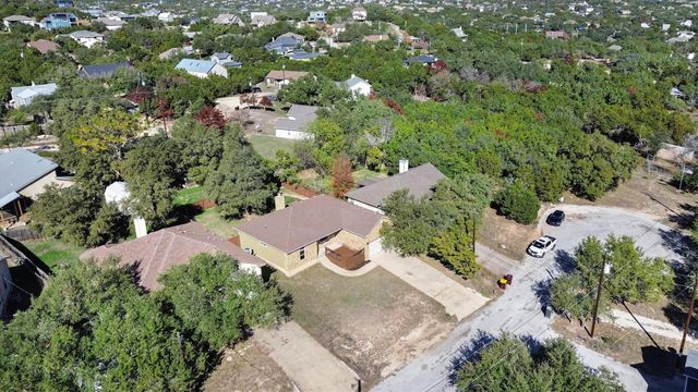 10808 Timber CIR, Dripping Springs, TX 78620