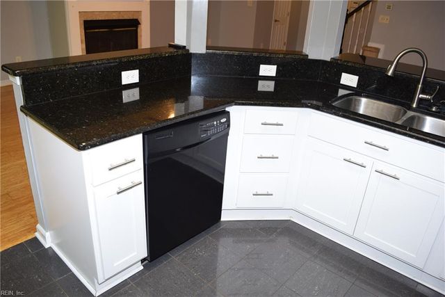 3809 Peppercorn WAY, Chesapeake, VA 23321