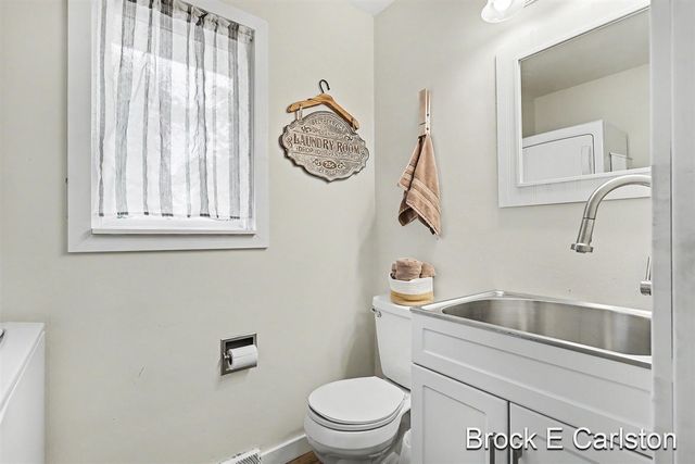 1576 Hendrick Road, Norton Shores, MI 49441