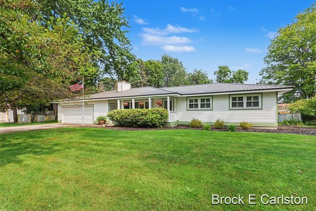 1576 Hendrick Road, Norton Shores, MI 49441