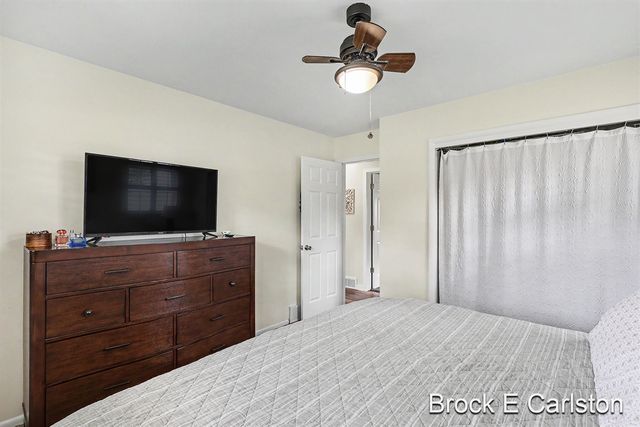 1576 Hendrick Road, Norton Shores, MI 49441