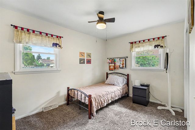 1576 Hendrick Road, Norton Shores, MI 49441