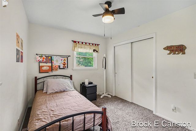 1576 Hendrick Road, Norton Shores, MI 49441