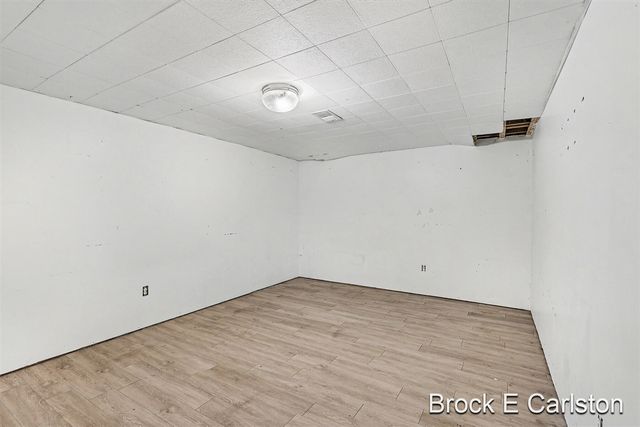 1576 Hendrick Road, Norton Shores, MI 49441