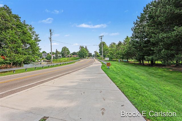 1576 Hendrick Road, Norton Shores, MI 49441
