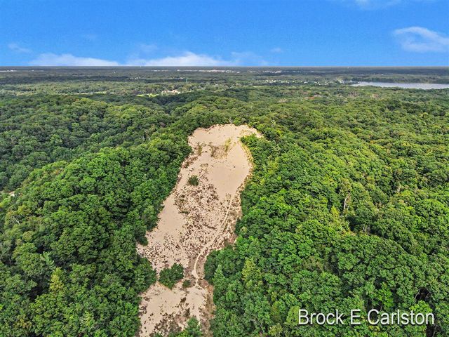 1576 Hendrick Road, Norton Shores, MI 49441