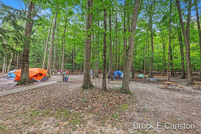 1576 Hendrick Road, Norton Shores, MI 49441