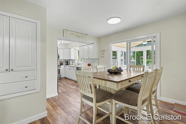 1576 Hendrick Road, Norton Shores, MI 49441
