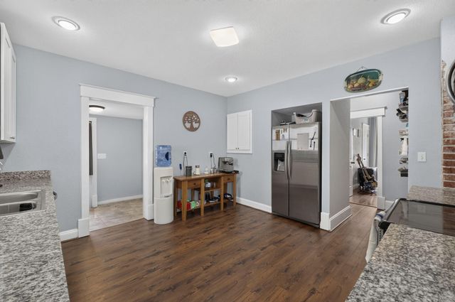 1040 W State Street, Springfield, MO 65806