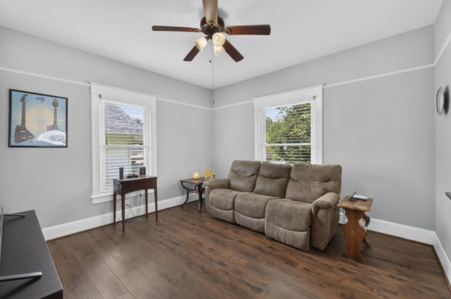 1040 W State Street, Springfield, MO 65806
