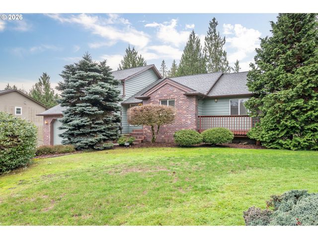 214 ST JAMES Ct, Longview, WA 98632