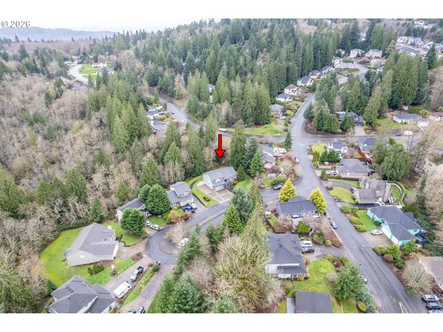 214 ST JAMES Ct, Longview, WA 98632