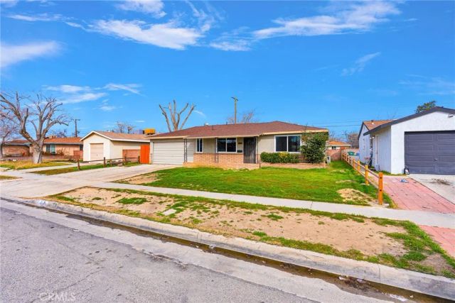 1289 Boyden, Lancaster, CA 93534