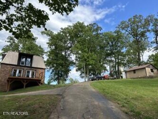 960 Cave Rd, Jefferson City, TN 37760