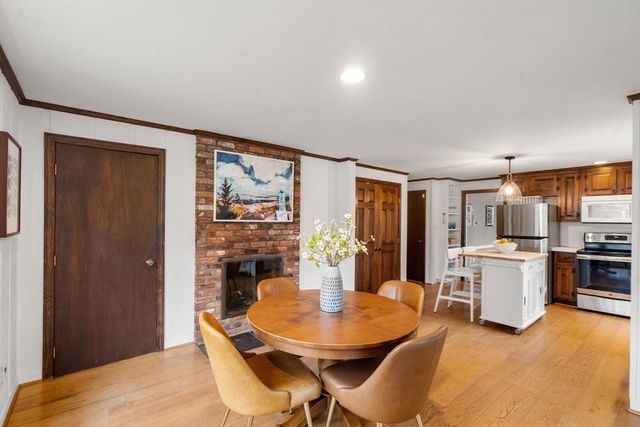 30 Oak Hill Rd, Sudbury, MA 01776