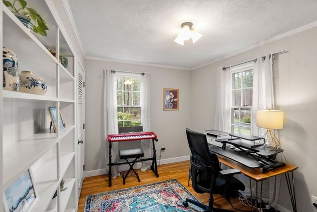 30 Oak Hill Rd, Sudbury, MA 01776