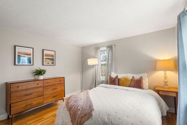 30 Oak Hill Rd, Sudbury, MA 01776