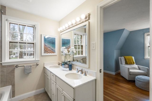 30 Oak Hill Rd, Sudbury, MA 01776