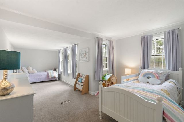 30 Oak Hill Rd, Sudbury, MA 01776