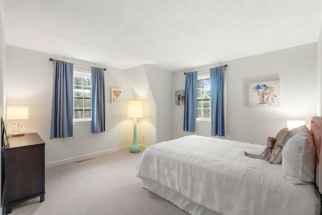 30 Oak Hill Rd, Sudbury, MA 01776