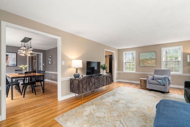 30 Oak Hill Rd, Sudbury, MA 01776