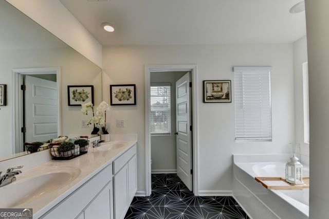 159 Mead Court, Hoschton, GA 30548