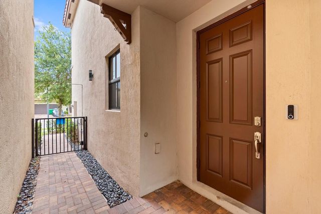 4620 NW 58th Street, Tamarac, FL 33319