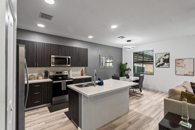 4620 NW 58th Street, Tamarac, FL 33319