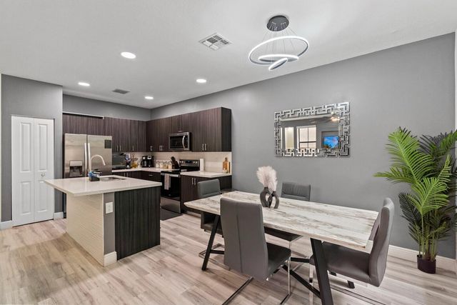 4620 NW 58th Street, Tamarac, FL 33319