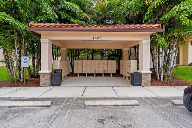 4620 NW 58th Street, Tamarac, FL 33319