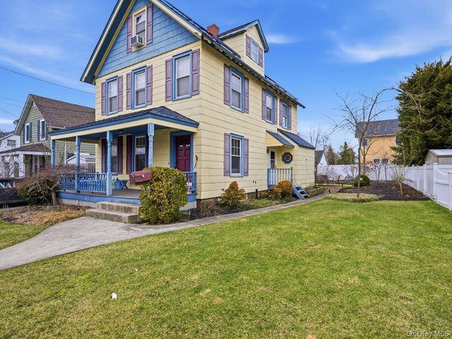 155 Smith Avenue, Islip, NY 11751