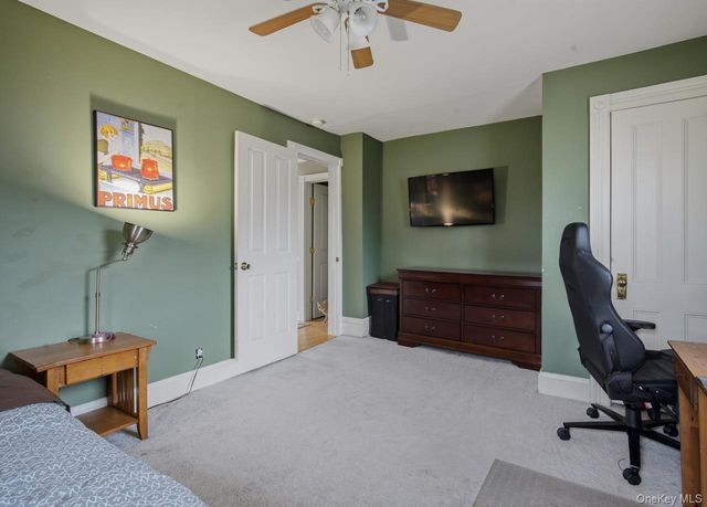 155 Smith Avenue, Islip, NY 11751