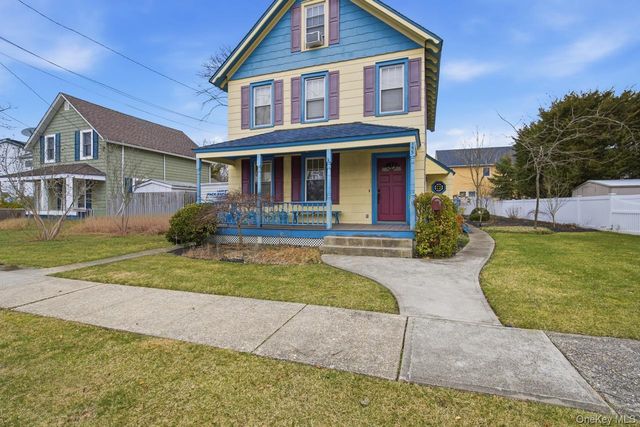 155 Smith Avenue, Islip, NY 11751