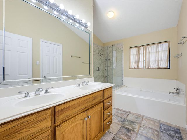 1402 Thornwood Lane, Houston, TX 77062