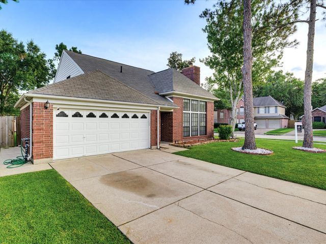 1402 Thornwood Lane, Houston, TX 77062