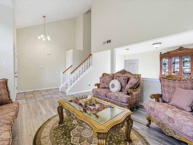 1402 Thornwood Lane, Houston, TX 77062