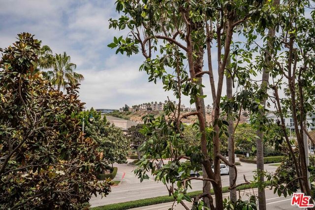 13200 Pacific Promenade 210, Playa Vista, CA 90094