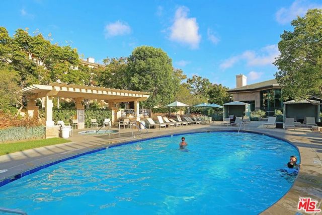 13200 Pacific Promenade 210, Playa Vista, CA 90094