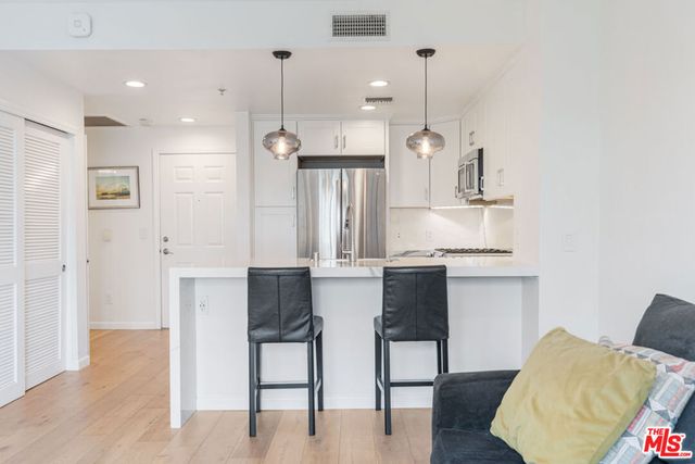 13200 Pacific Promenade 210, Playa Vista, CA 90094