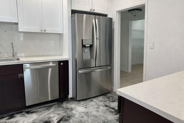 9341 E Bay Harbor Dr 6C, Bay Harbor Islands, FL 33154