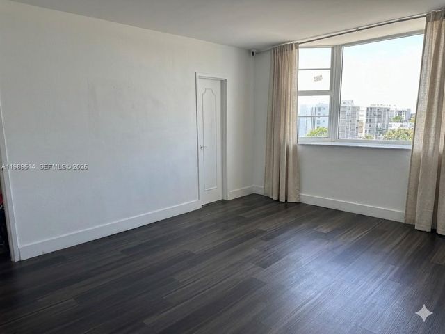 9341 E Bay Harbor Dr 6C, Bay Harbor Islands, FL 33154