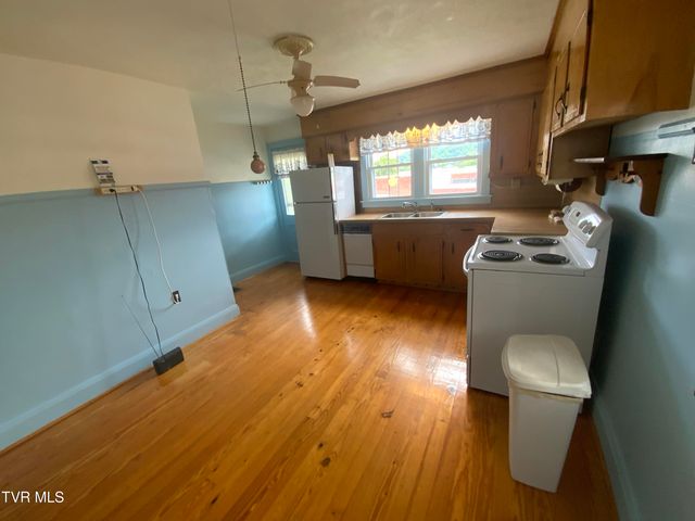 1944 Norway Street, Bristol, VA 24201