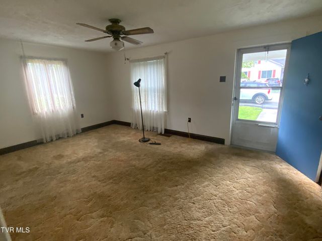 1944 Norway Street, Bristol, VA 24201