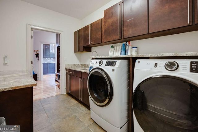 2041 Lakewood Manor Drive, Watkinsville, GA 30677