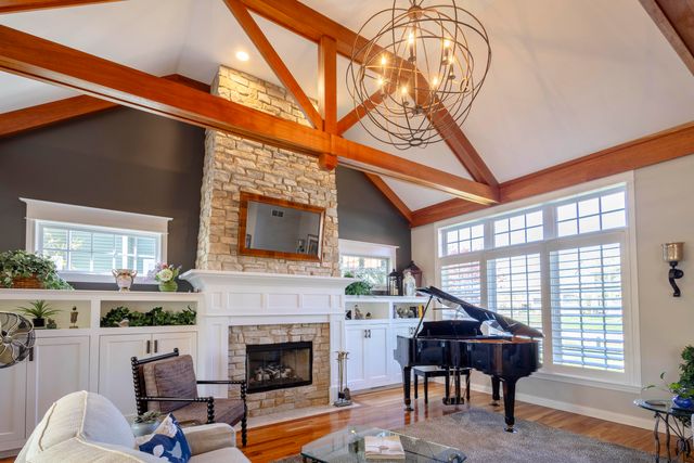 4403 Kilchurn Circle, Valparaiso, IN 46383