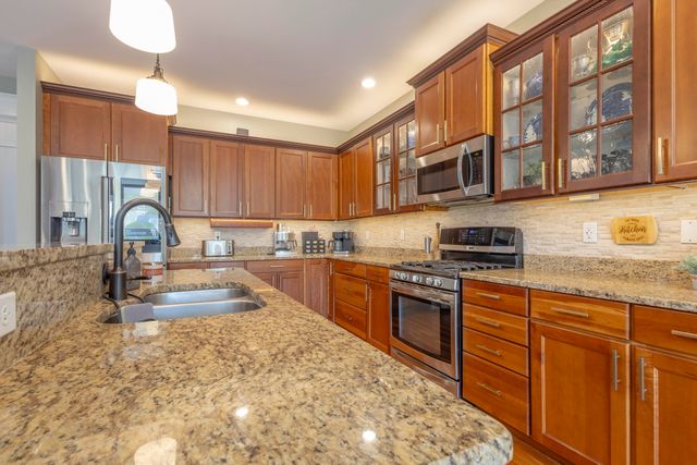 4403 Kilchurn Circle, Valparaiso, IN 46383