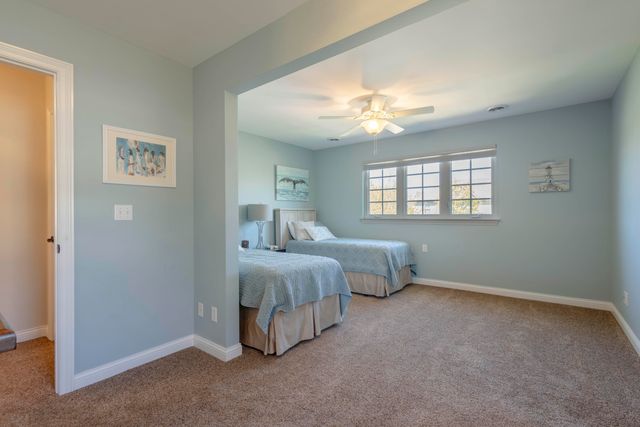 4403 Kilchurn Circle, Valparaiso, IN 46383