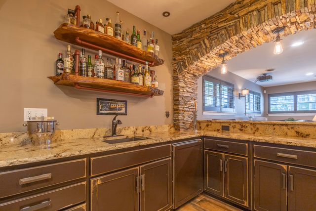 4403 Kilchurn Circle, Valparaiso, IN 46383